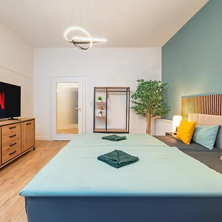 Modern With Balcony - Point By Rudolfplatz - Perfect For 5 Guests - Netflix شقة كولونيا