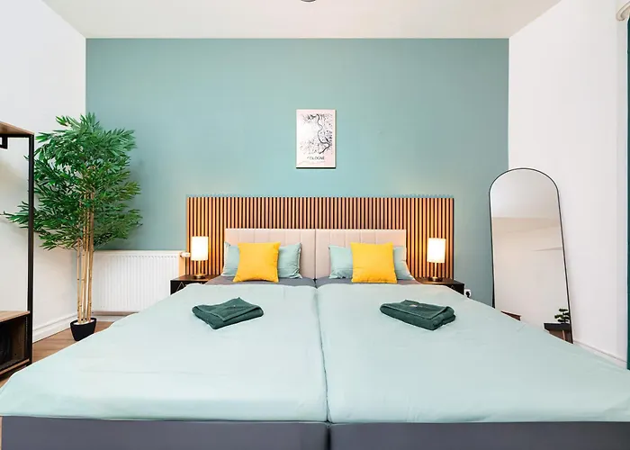 Apartament Modern With Balcony - Point By Rudolfplatz - Perfect For 5 Guests - Netflix