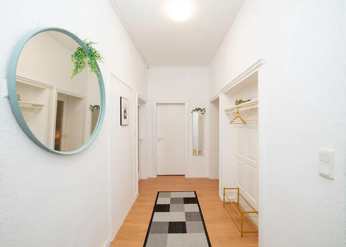 Modern With Balcony - Point By Rudolfplatz - Perfect For 5 Guests - Netflix Cologne