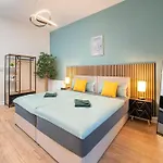 Modern With Balcony - Point By Rudolfplatz - Perfect For 5 Guests - Netflix Apartman Köln