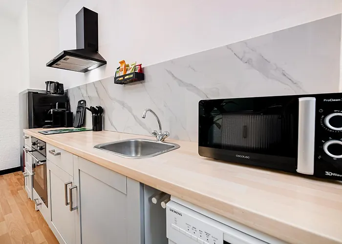 アパート Modern With Balcony - Point By Rudolfplatz - Perfect For 5 Guests - Netflix *